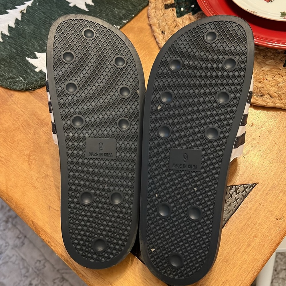 Adidas Navy and White Slide Sandals size 9 - Picture 2 of 4